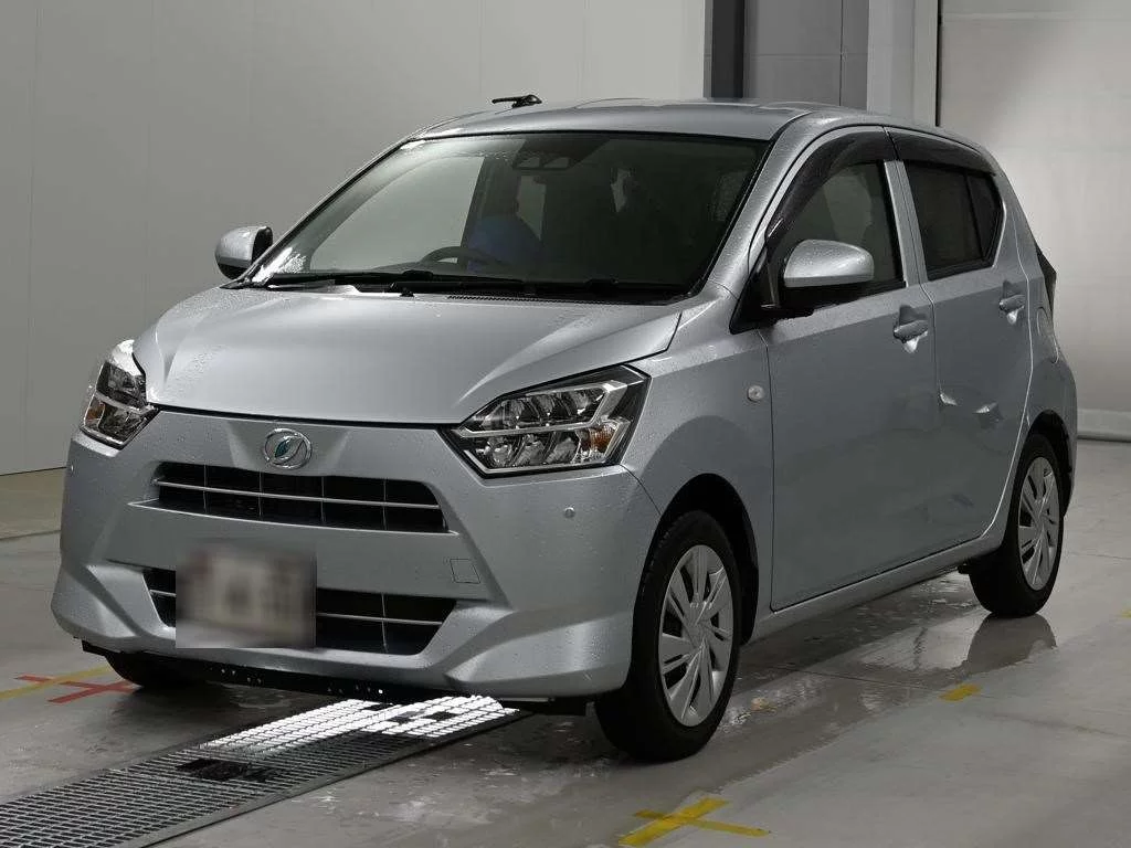 Daihatsu Mira e:S LA350S 2021